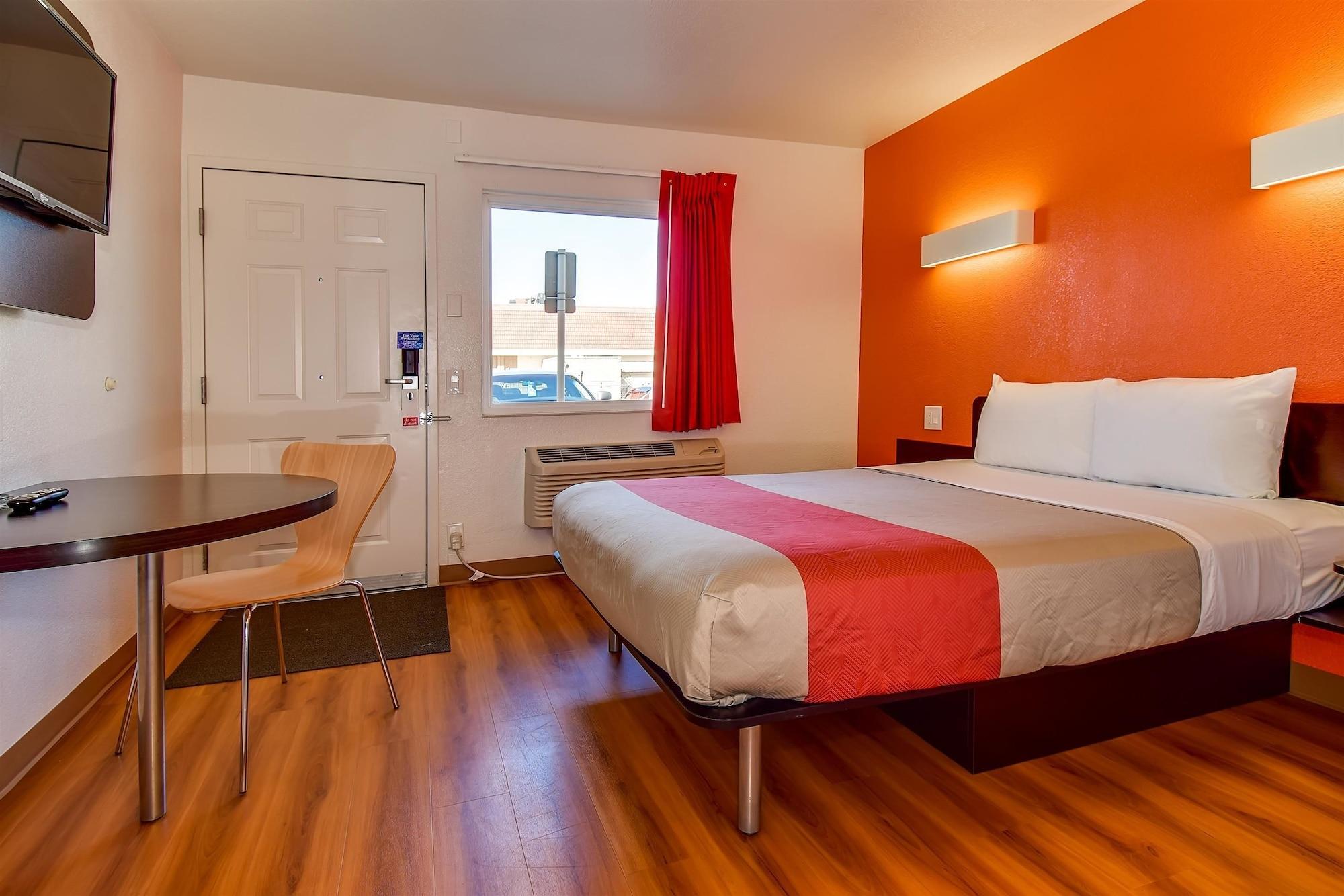 Motel 6-Riverside, Ca - South Zewnętrze zdjęcie